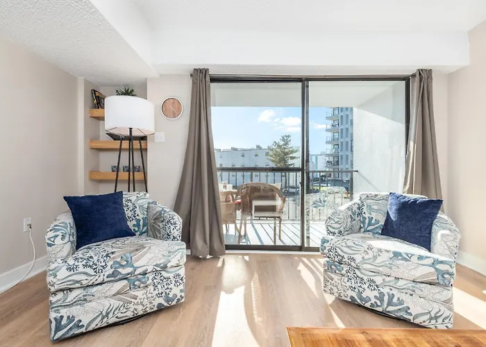 Modern 1br Oasis With Pool & Easy Access *