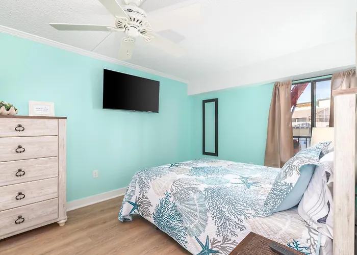 Modern 1br Oasis With Pool & Easy Access