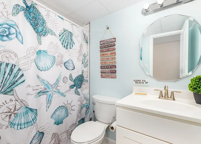 Modern 1br Oasis With Pool & Easy Access